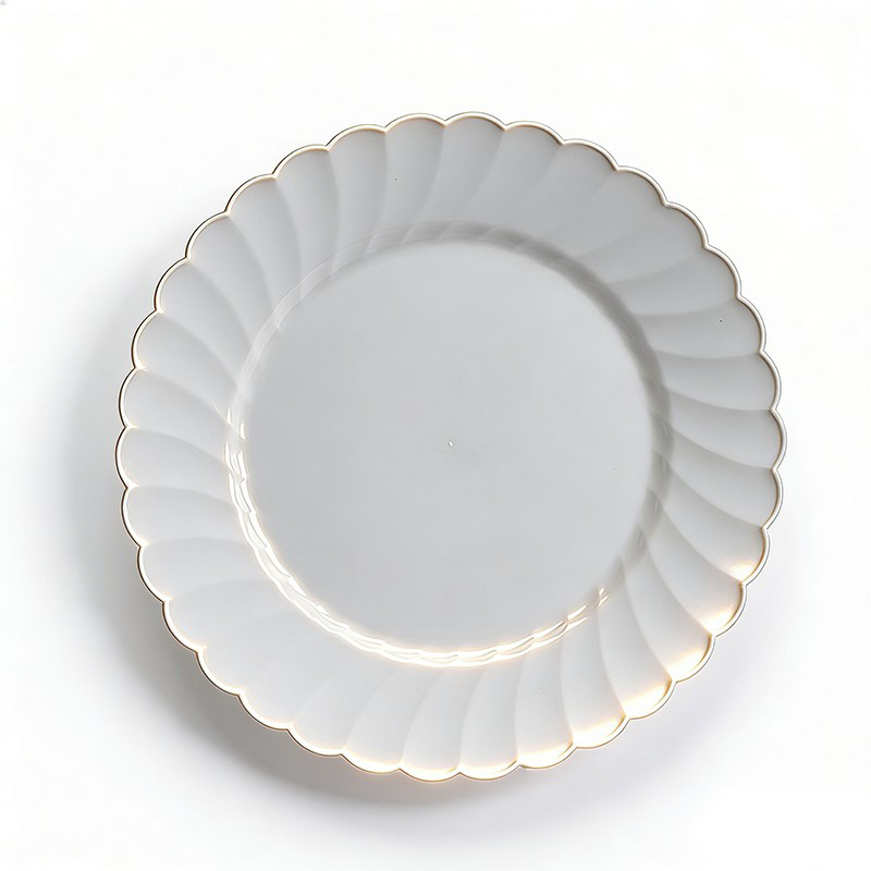 White Disposable Plastic Plates